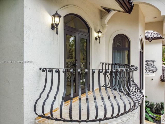 8200 NW 163rd Street, Miami Lakes, FL 33016