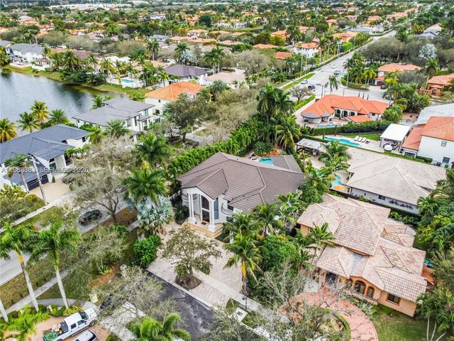 8200 NW 163rd Street, Miami Lakes, FL 33016