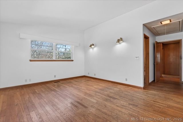 1717 Church Court, Bartlesville, OK 74006