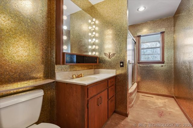 1717 Church Court, Bartlesville, OK 74006