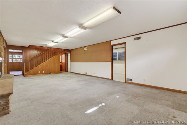 1717 Church Court, Bartlesville, OK 74006