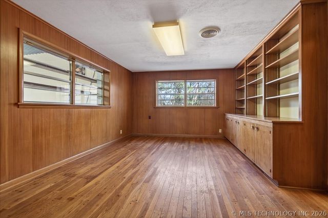 1717 Church Court, Bartlesville, OK 74006