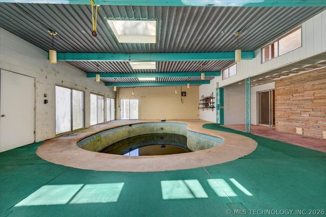 1717 Church Court, Bartlesville, OK 74006