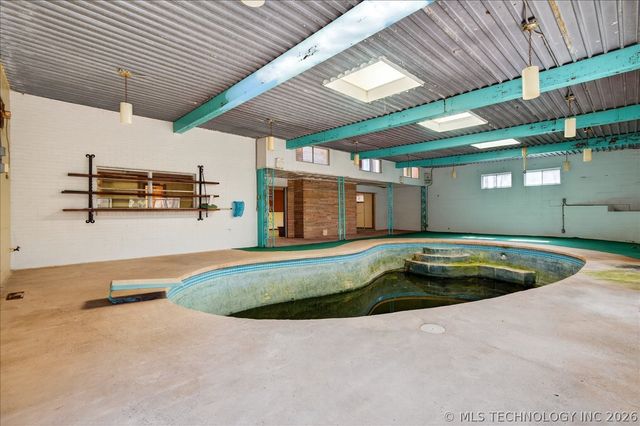 1717 Church Court, Bartlesville, OK 74006