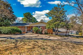 1717 Church Court, Bartlesville, OK 74006