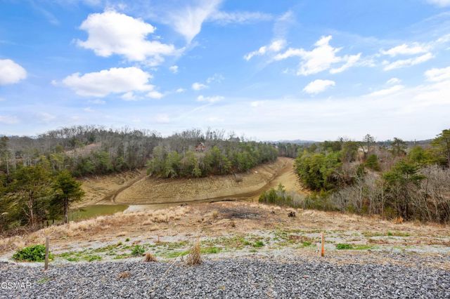1006 Eric Court, Sevierville, TN 37876