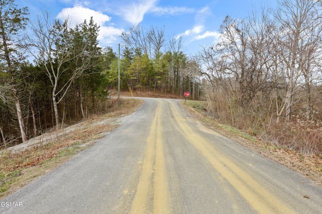 1006 Eric Court, Sevierville, TN 37876