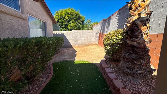 10724 Windrose Point Avenue, Las Vegas, NV 89144
