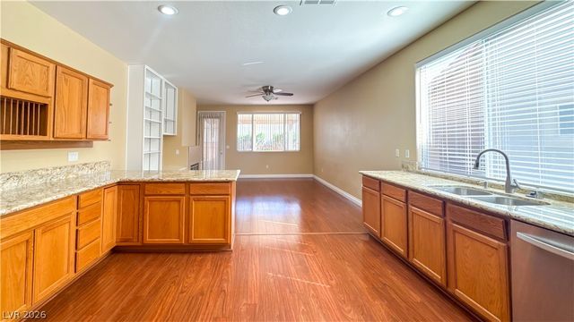 10724 Windrose Point Avenue, Las Vegas, NV 89144