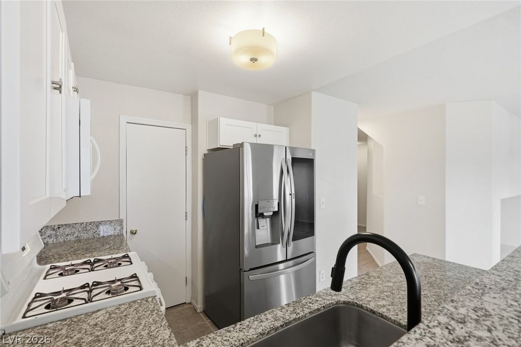 2520 Sierra Luna Avenue 102, Las Vegas, NV 89106 — photo 3
