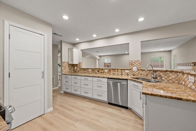 2704 Ridgemere Drive, Flower Mound, TX 75028