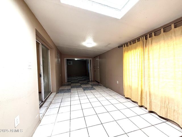 4450 W WELDON Avenue, Phoenix, AZ 85031