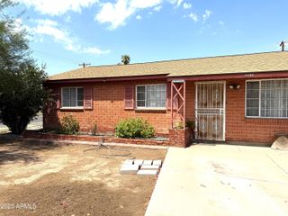 4450 W WELDON Avenue, Phoenix, AZ 85031