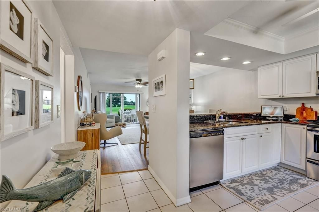 7340 Saint Ives WAY 3102, NAPLES, FL 34104 — photo 4