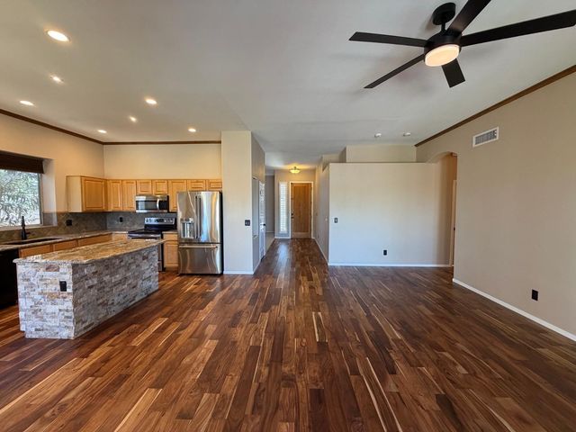 760 W Cherrywood Drive, Chandler, AZ 85248