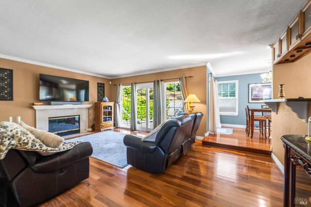 128 Chesapeake Dr, Vallejo, CA 94591