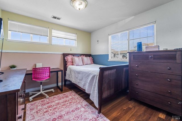 128 Chesapeake Dr, Vallejo, CA 94591