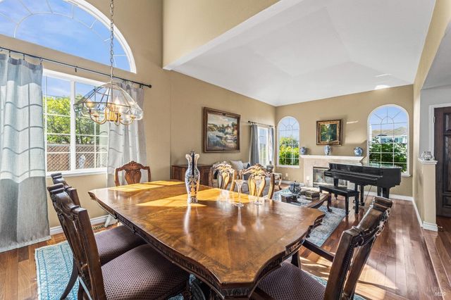 128 Chesapeake Dr, Vallejo, CA 94591