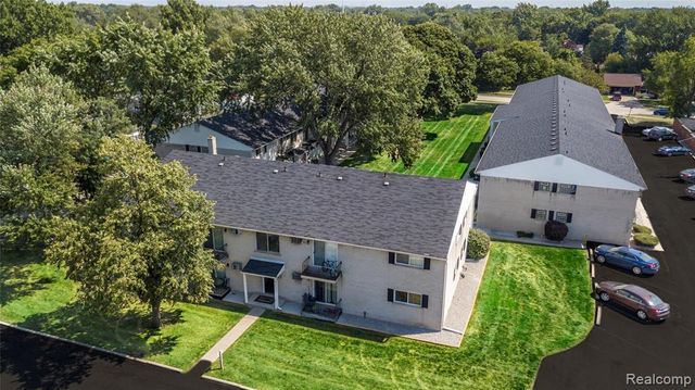 5690 Pardee Avenue 1, Dearborn Heights, MI 48125