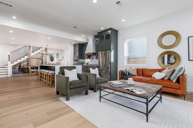 1535 Rutland Street, Houston, TX 77008