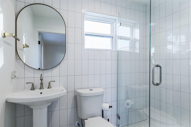 1535 Rutland Street, Houston, TX 77008