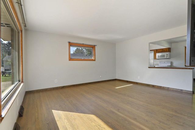 7840 43rd AVENUE, Kenosha, WI 53142