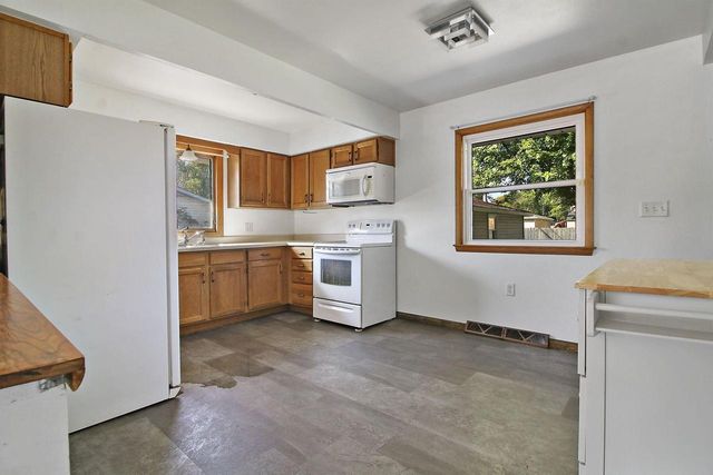 7840 43rd AVENUE, Kenosha, WI 53142