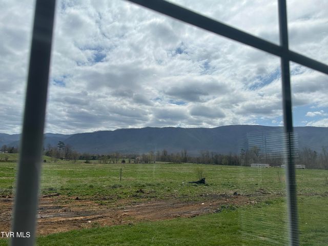 1173 Camp Creek Road, Greeneville, TN 37743