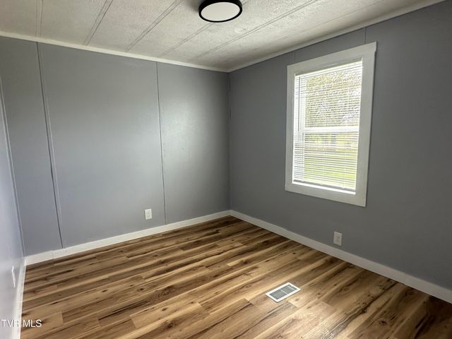 1173 Camp Creek Road, Greeneville, TN 37743