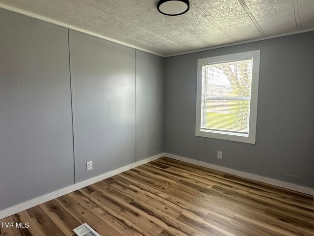 1173 Camp Creek Road, Greeneville, TN 37743