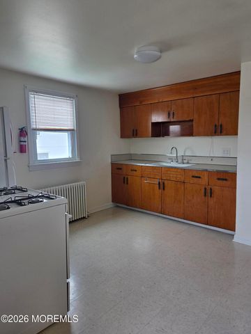 83 Daniel Street, Port Reading, NJ 07064