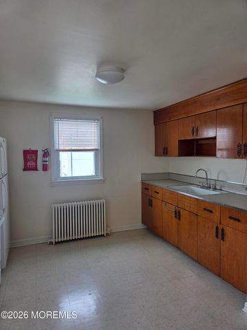 83 Daniel Street, Port Reading, NJ 07064