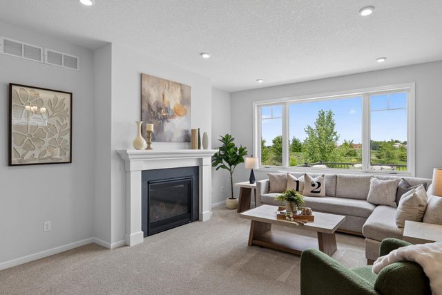 1888 Oakpointe Drive, Waconia, MN 55387