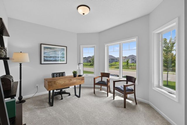 1888 Oakpointe Drive, Waconia, MN 55387
