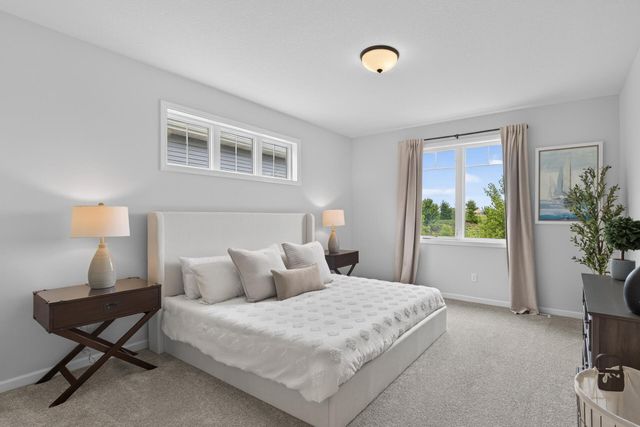 1888 Oakpointe Drive, Waconia, MN 55387