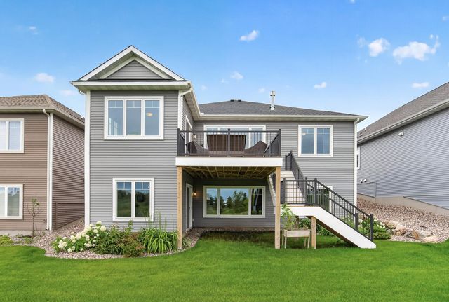1888 Oakpointe Drive, Waconia, MN 55387