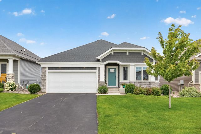 1888 Oakpointe Drive, Waconia, MN 55387
