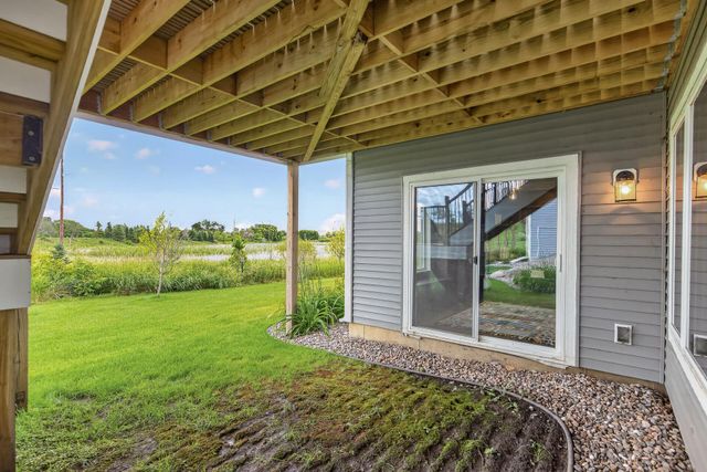 1888 Oakpointe Drive, Waconia, MN 55387