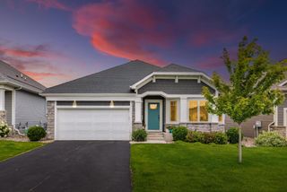1888 Oakpointe Drive, Waconia, MN 55387