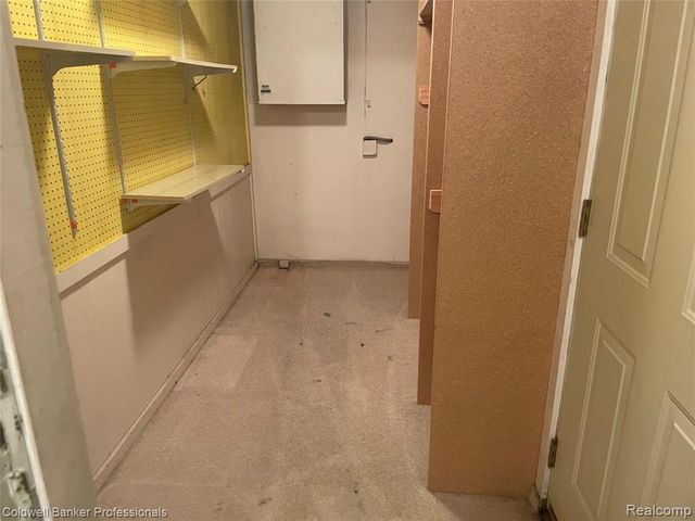 1961 Laurel Oak Drive, Flint, MI 48507