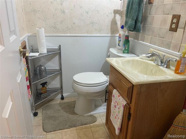 1961 Laurel Oak Drive, Flint, MI 48507