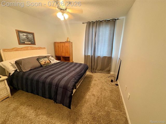 1736 Grove Road 102, York Charter Township, MI 48198