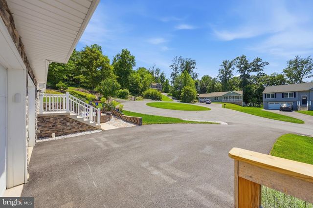 12732 ARIELLE LN, Waynesboro, PA 17268