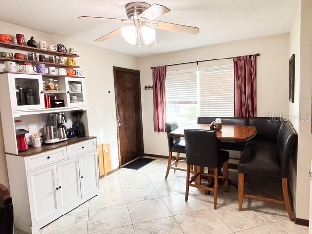 410 E ORCHID WAY, Howey In The Hills, FL 34737