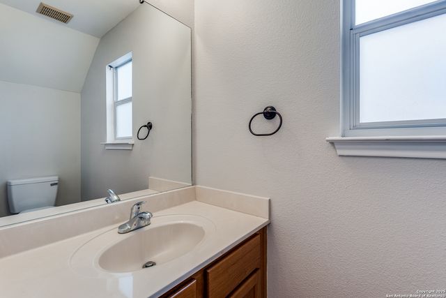 22 Sunflower Run, San Antonio, TX 78240