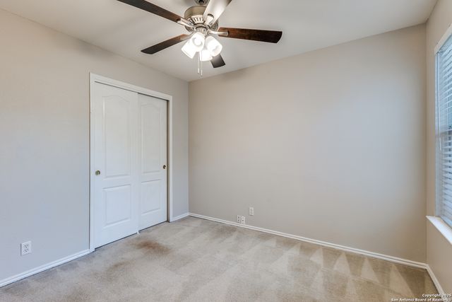 22 Sunflower Run, San Antonio, TX 78240