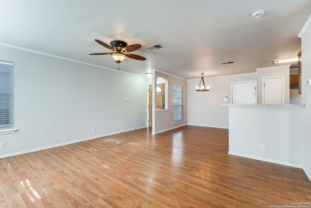 22 Sunflower Run, San Antonio, TX 78240