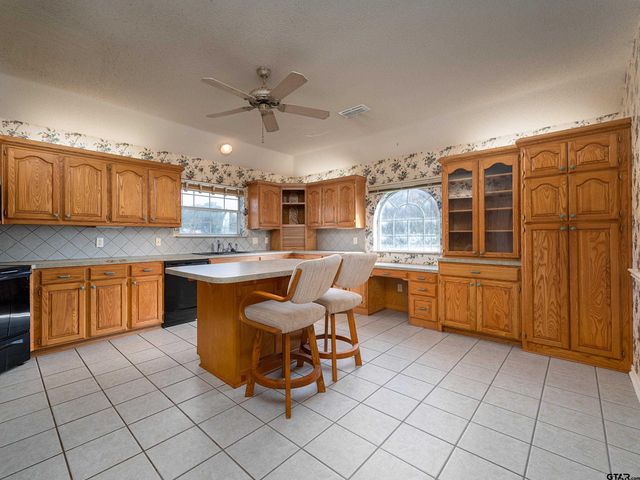 15099 Fargo Dr., Chandler, TX 75758