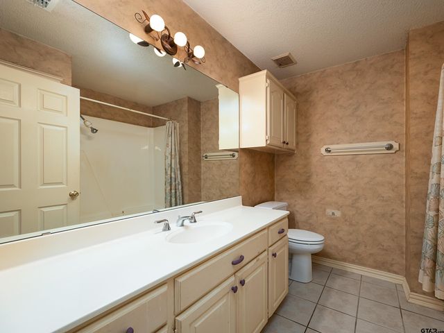 15099 Fargo Dr., Chandler, TX 75758