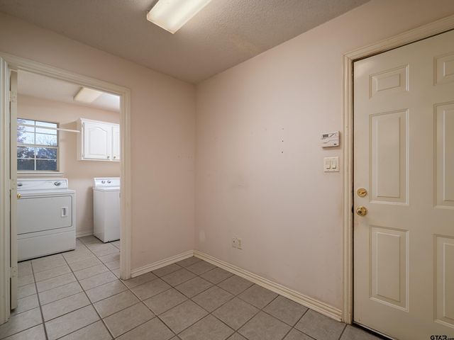 15099 Fargo Dr., Chandler, TX 75758